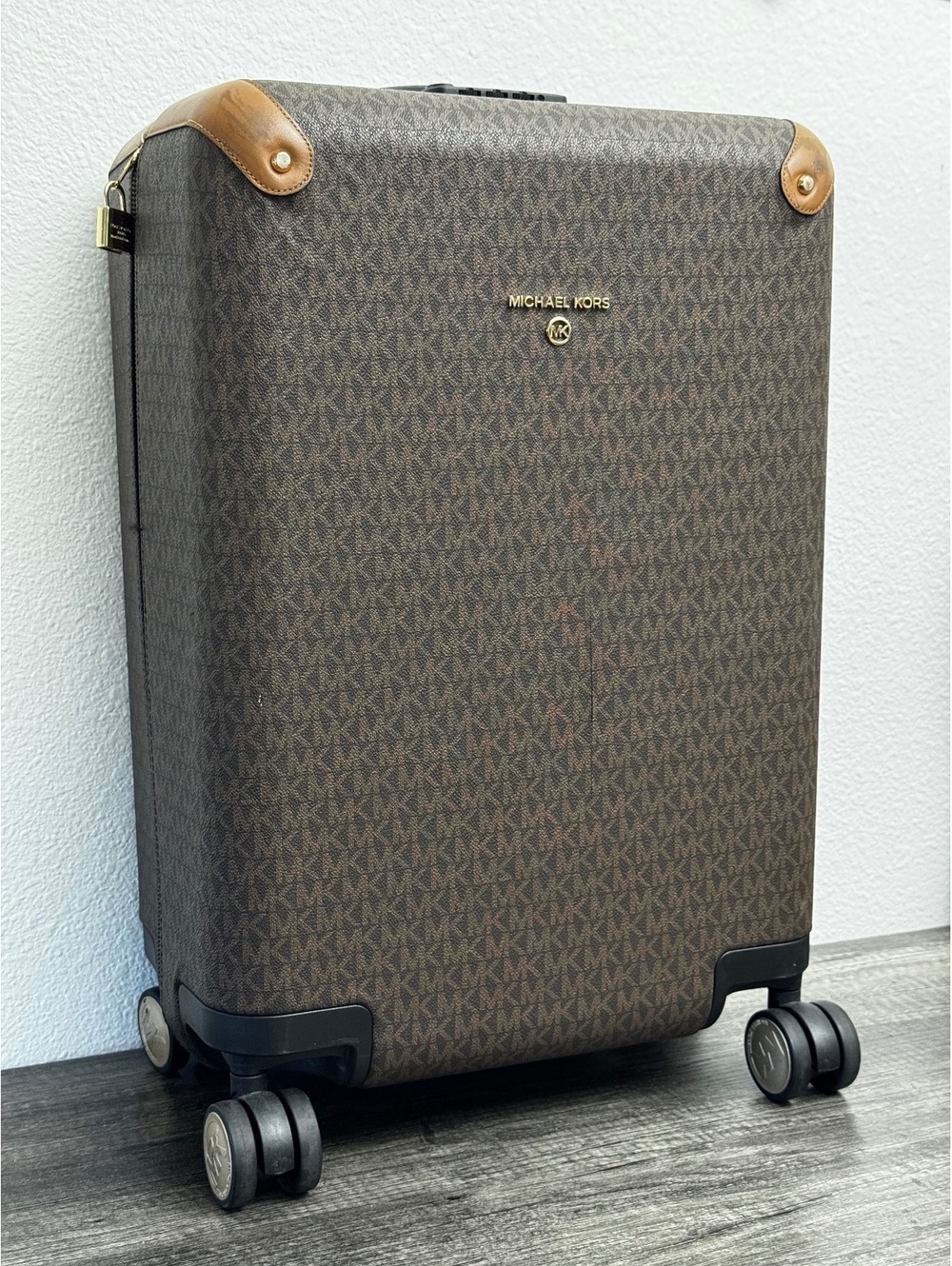 Michael Kors Logo Small Hardcase Trolley Carry-On Brown Acorn 20” w/ Tag